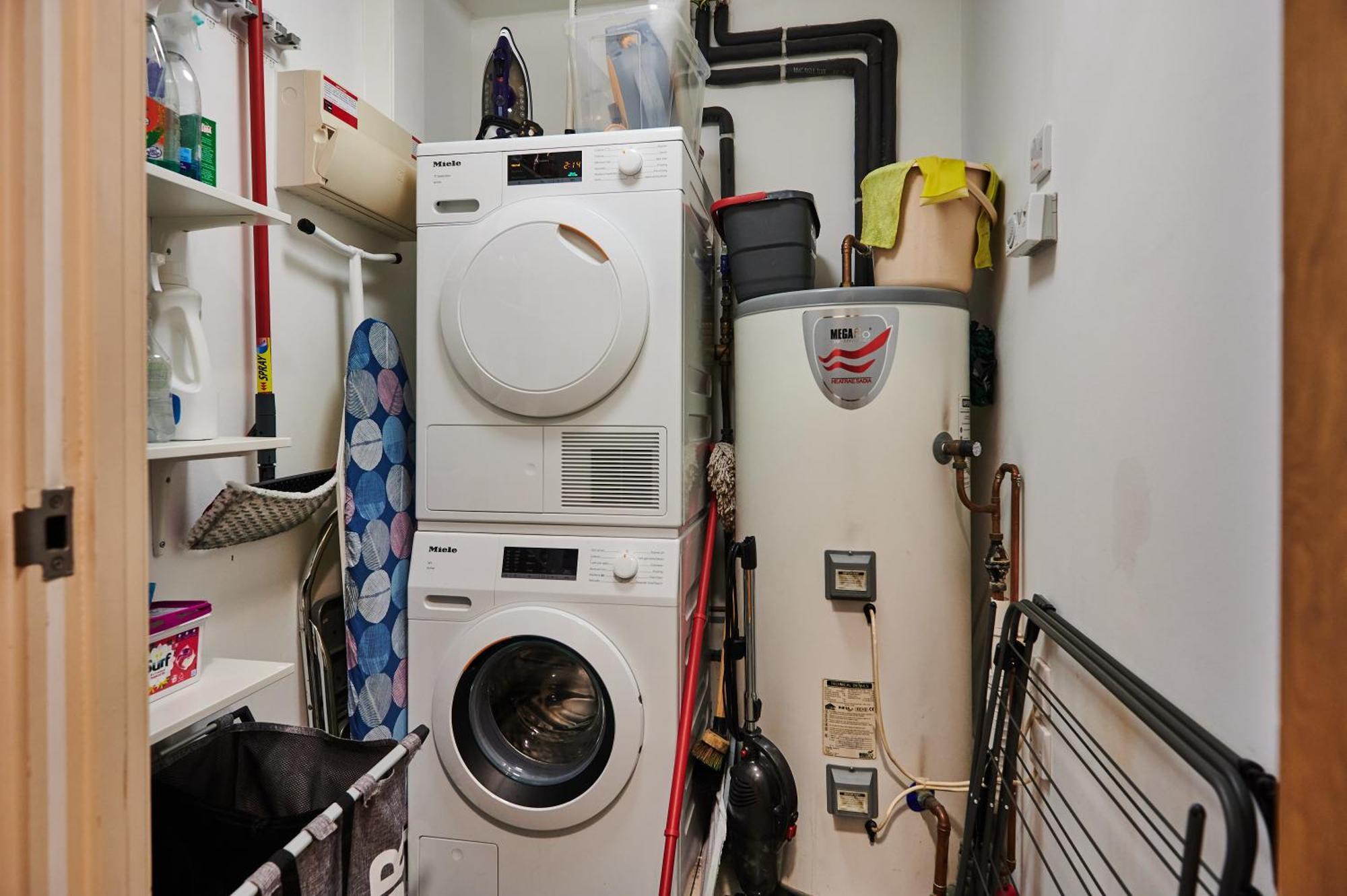 Bright 2 Bedroom Flat In Old Street With Balcony 런던 외부 사진
