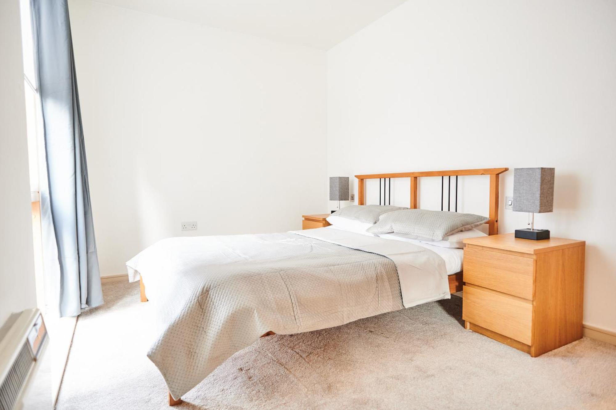 Bright 2 Bedroom Flat In Old Street With Balcony 런던 외부 사진